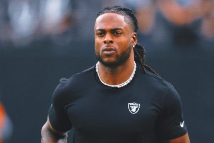 Davante Adams, Raiders reportedly looking to finalize trade in 48 hours