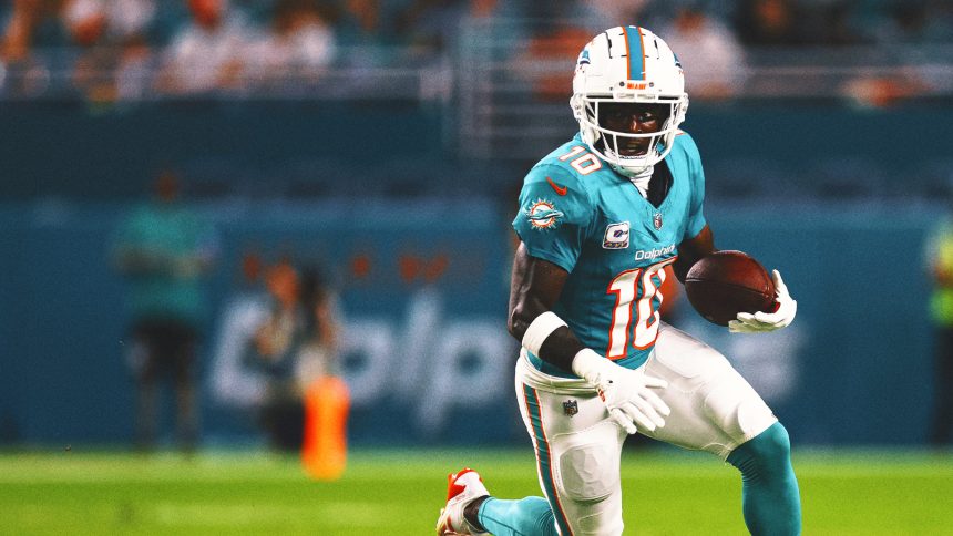 Dolphins WR Tyreek Hill says he's happy in Miami amid trade speculation