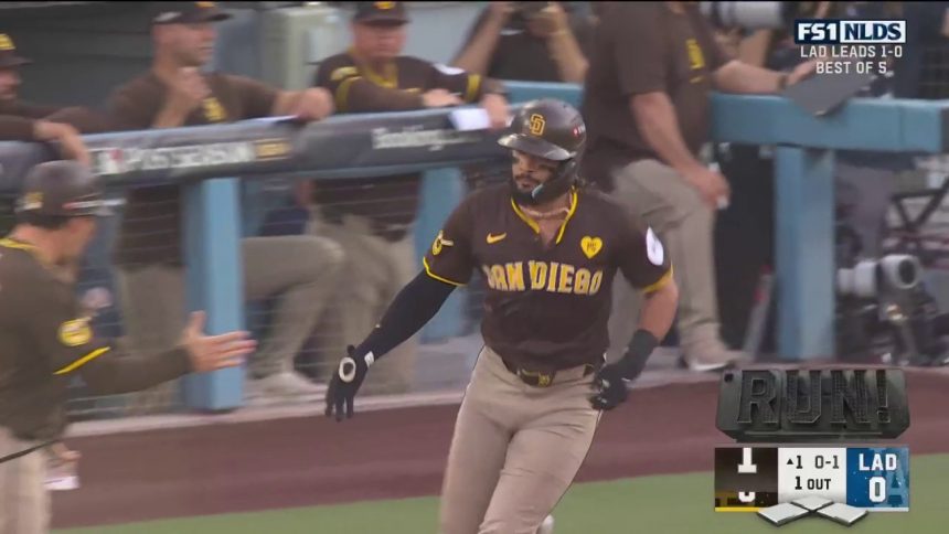 Fernando Tatis Jr. smashes a home run as the Padres jump out to an early lead vs. Dodgers