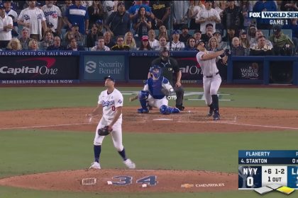 Giancarlo Stanton BLASTS a two-run homer to give Yankees a 2-1 lead over Dodgers