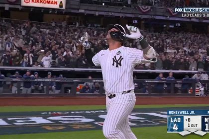 Gleyber Torres mashes a three-run homer to extend Yankees' lead to 10-4 over Dodgers