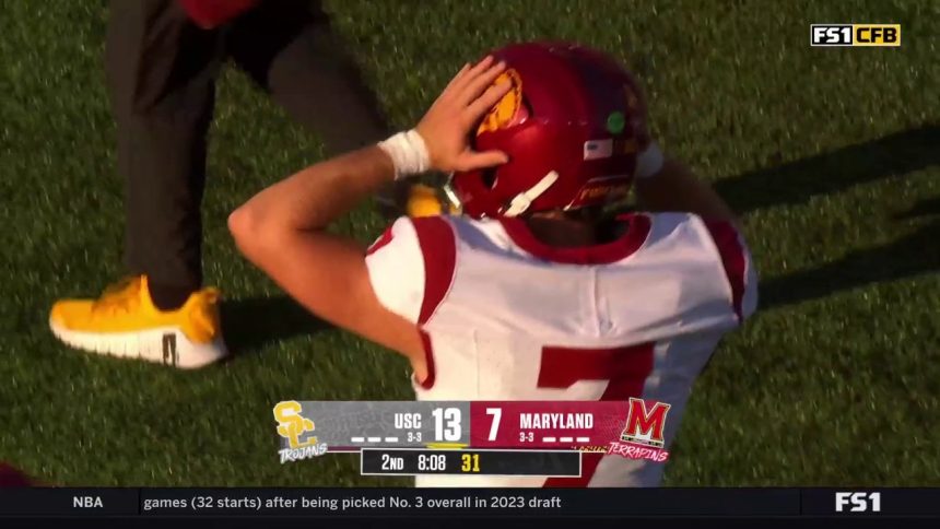 Ja'Kobi Lane secures a SPECTACULAR ONE-HANDED touchdown to give USC a 14-7 lead over Maryland