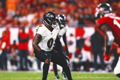 NFL fines Ravens' Roquan Smith $16K for Chris Godwin hip-drop tackle