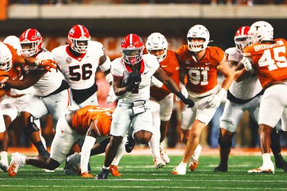 No. 5 Georgia knocks off No. 1 Texas 30-15, with Trevor Etienne running for 3 TDs