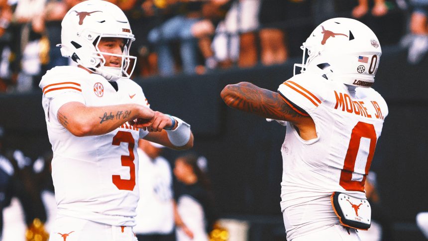 Quinn Ewers throws for 3 TDs as No. 5 Texas beats No. 25 Vanderbilt 27-24