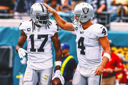 Saints QB Derek Carr 'would love' to reunite with former teammate Davante Adams