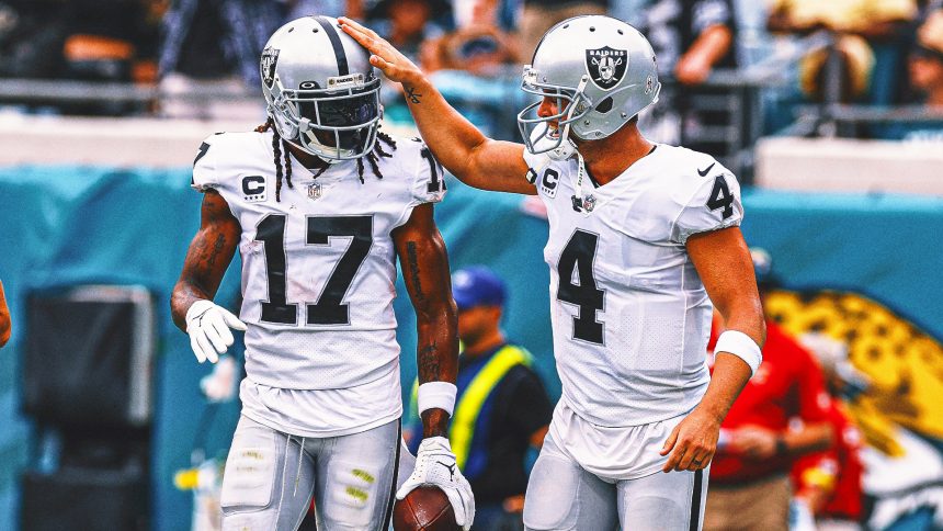 Saints QB Derek Carr 'would love' to reunite with former teammate Davante Adams