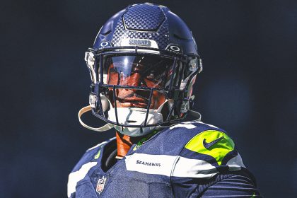 Seahawks star WR DK Metcalf aims to play vs. Bills despite knee injury