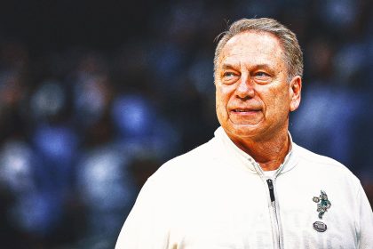 Tom Izzo honored by alma mater Northern Michigan during exhibition game