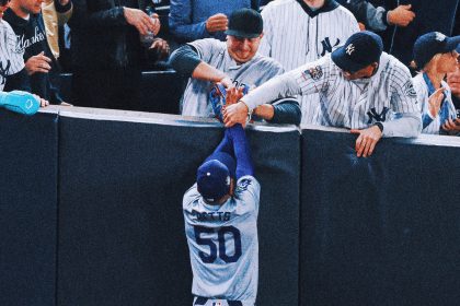 Yankee Stadium fan ejected for prying ball out of Mookie Betts' glove at World Series