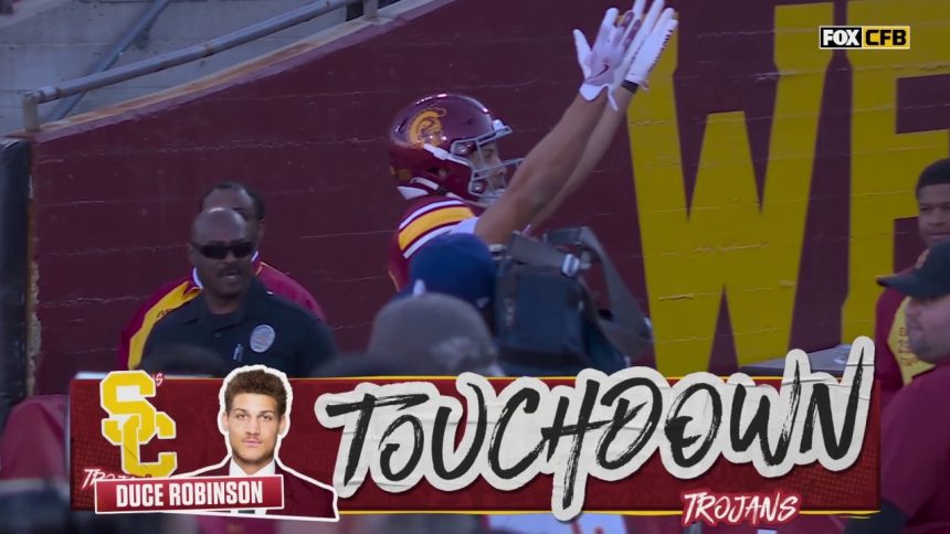 Jayden Maiava connects with Duce Robinson for a 48-yard TD, giving USC the lead over Nebraska