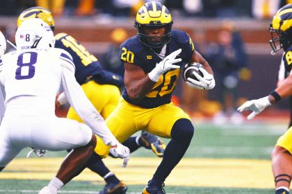 Michigan beats Northwestern 50-6 to become bowl eligible