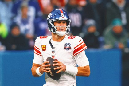 New York Giants release QB Daniel Jones at his request