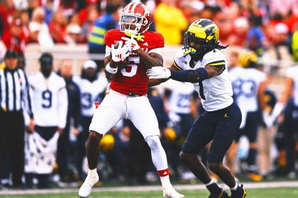 No. 8 Indiana holds off Michigan 20-15 and earns school-record 10th win