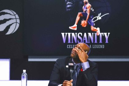 Toronto Raptors retire Vince Carter's jersey in emotional ceremony