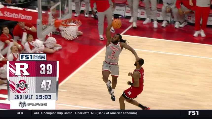 Bruce Thornton gets the steal and throws down the dunk in transition, extending Ohio State's lead over Rutgers