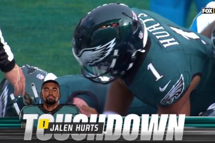 Jalen Hurts gives Eagles 7-3 lead over Panthers with brotherly shove touchdown