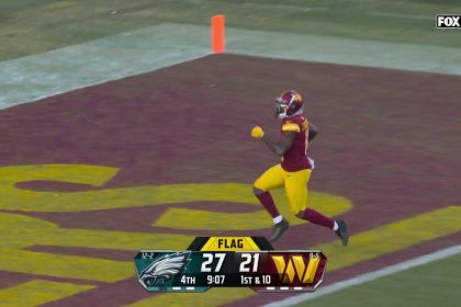 Jayden Daniels links up with Olamide Zaccheaus for a RIDICULOUS 49-yard TD, giving Commanders lead over Eagles | NFL Highlights