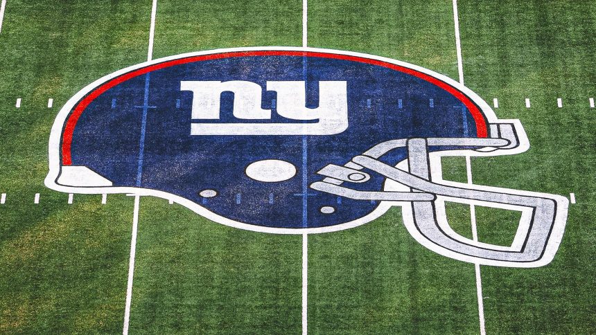 Plane circles MetLife Stadium with message to fix the Giants' 'dumpster fire'