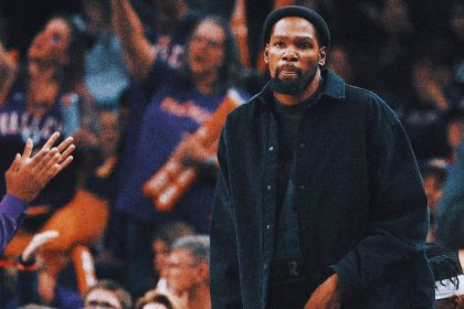 Suns star Kevin Durant out at least one week with a sprained ankle suffered vs. Spurs