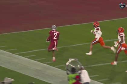 Zevi Eckhaus connects with Kyle Williams on a 66-yard TD, bringing Washington State to a 14-14 tie with Syracuse