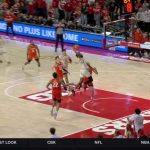 Brice Williams throws down TENACIOUS tomahawk slam to extend Nebraska's lead over Illinois