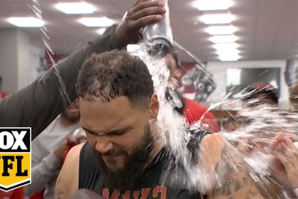 Buccaneers' locker room celebration after Mike Evans' 11th-straight 1,000 yard season | NFL on FOX