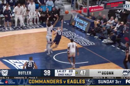 Butler's Finley Bizjack forces steal and makes SICK layup while drawing foul to trim deficit vs. UCONN