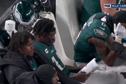 Eagles' A.J. Brown reads book on sideline during Wild Card game vs. Packers | NFL Highlights