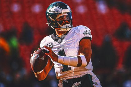 Eagles QB Jalen Hurts returns to practice ahead of Wild Card Weekend