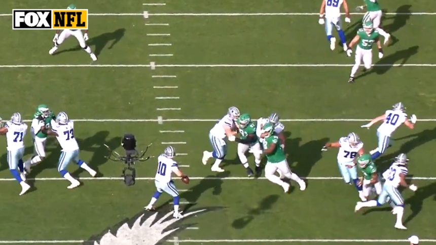 Jalen Carter’s pass rush move is a quick outside double hand swipe