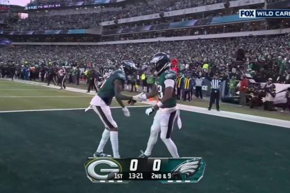 Jalen Hurts connects with Jahan Dotson for an 11-yard TD, giving Eagles lead vs. Packers | NFL Highlights