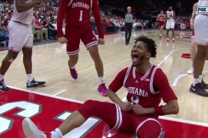 Kanaan Carlyle finishes a TOUGH and-1 bucket in transition, extending Indiana's lead vs. Ohio State