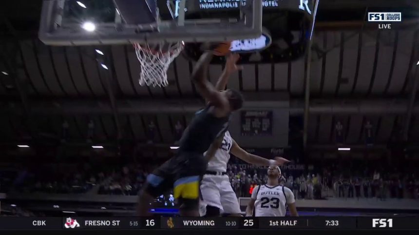 Marquette's Chase Ross makes tough layup to trim deficit against Butler