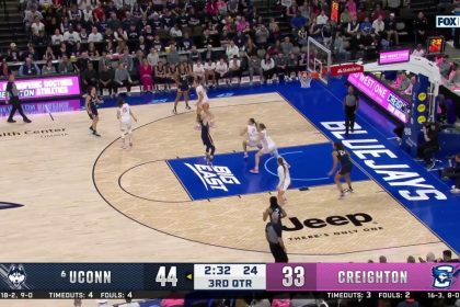 Paige Bueckers makes step back jumper to extend UConn's lead against Creighton