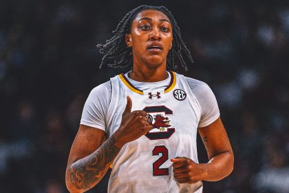 South Carolina forward Ashlyn Watkins out for the season with a torn ACL