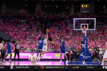 Steven Ashworth scores TOUGH floater at the buzzer to extend Creighton's lead over Seton Hall