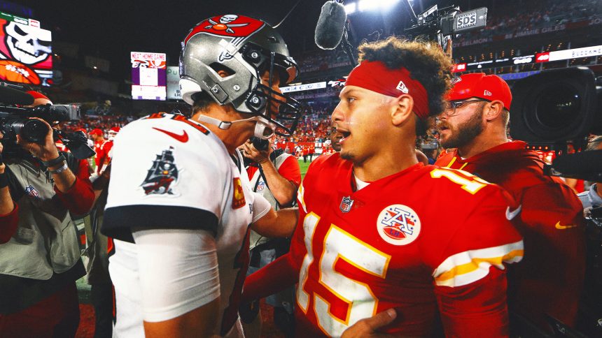 Tom Brady on iffy Patrick Mahomes penalty: QBs should lose protection as runners