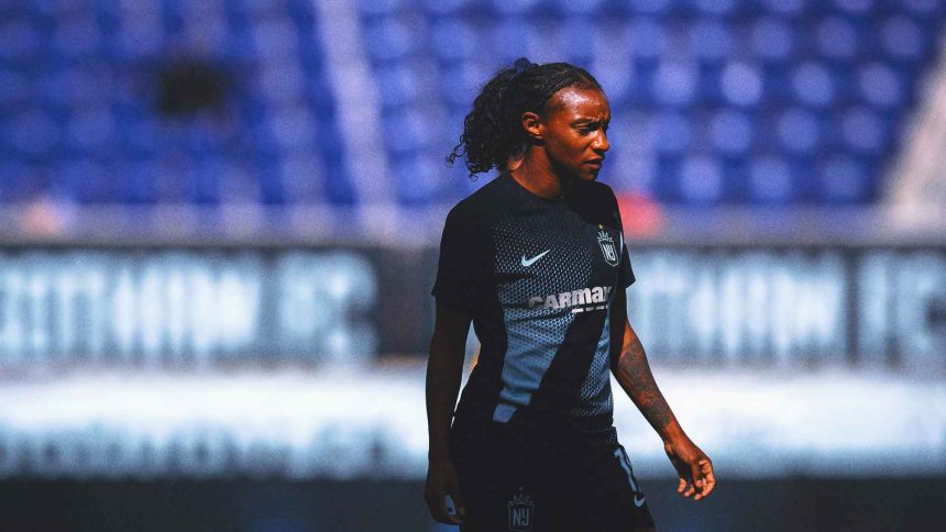 USWNT's Crystal Dunn parts ways with Gotham FC after 1 season for 'new opportunity'