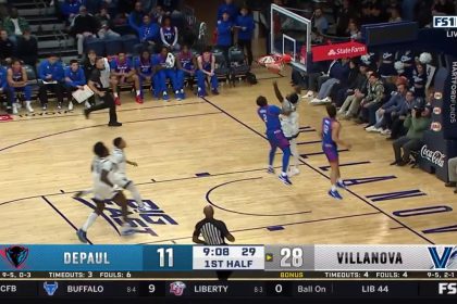 Wooga Poplar gets the steal and throws down the jam in transition, extending Villanova's lead over DePaul