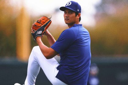 Dodgers' Shohei Ohtani nears pitching return after 1st bullpen of spring training