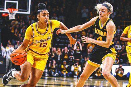 Iowa women upset No. 4 USC, 76-69, with Caitlin Clark in attendance