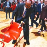 Mike Woodson says he sat in Bob Knight's thrown chair in Indiana's upset over Purdue