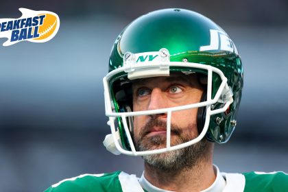 Do the Vikings need Aaron Rodgers? | Breakfast Ball