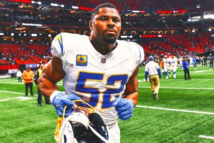 Star edge rusher Khalil Mack agrees to one-year deal to remain with Chargers