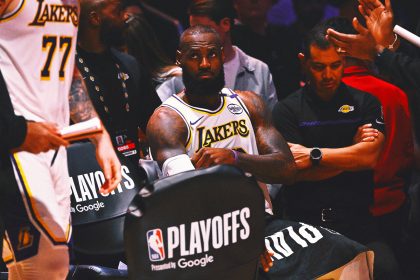 Are the Lakers in trouble after their 22-point loss to the Timberwolves at home?