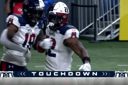 Kirk Merritt breaks loose on a 21-yard touchdown rush, extending Roughnecks' lead