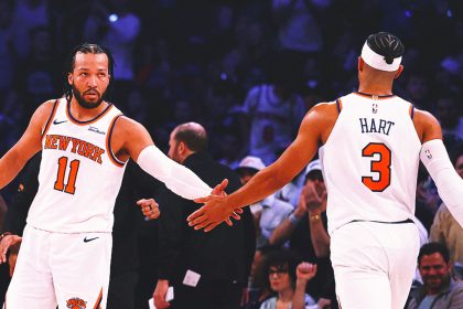 Knicks use late surge to complete comeback victory over Pistons in Game 1