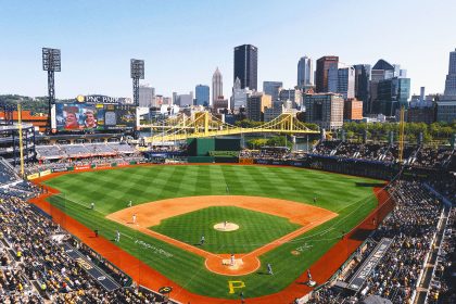 Pirates to restore Roberto Clemente sign at PNC Park after Hall of Famer's family expresses anger