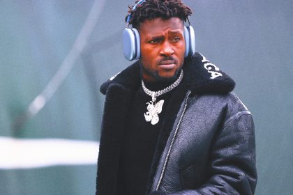Antonio Brown detained after gunshots outside Adin Ross' boxing event